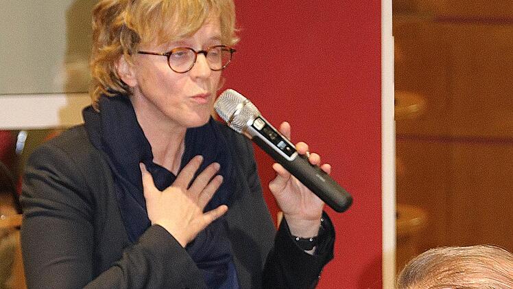 Die SPD-Landesvorsitzende Natascha Kohnen war Gast beim Neujahrsempfang des  SPD-Kreisverbandes Bad Kissingen. Rechts der Kreisvorsitzende und  Hammelburg Bürgermeisterkandidat Norbert Schaub Foto: Dieter Britz