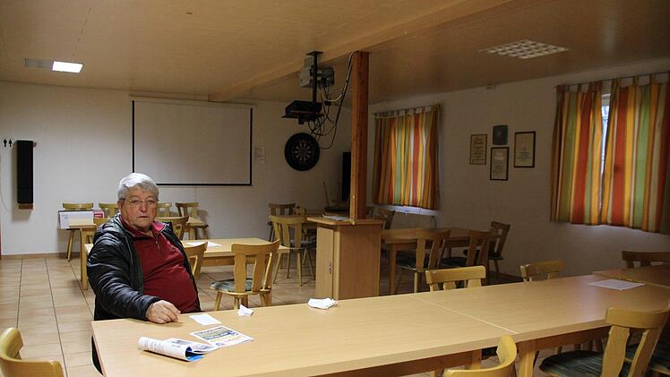 Erwin Baum kann viele Geschichten über den Zeitlofser Sportverein erzählen. Foto: Ulrike Müller