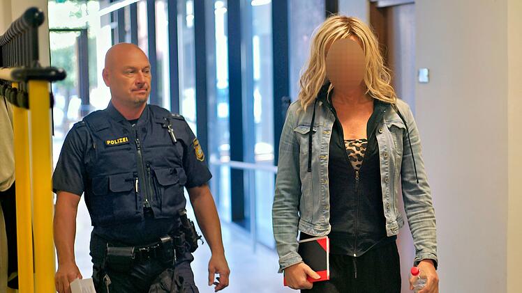 Vergewaltigungsprozess gegen Polizistin