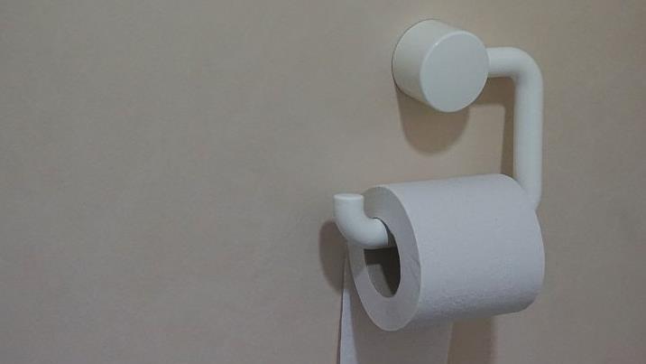 Ein f&uuml;nf Jahre alter Junge hat in Ansbach seine Mutter um Hilfe gerufen, als er auf der Toilette sa&szlig;. Die Schreie sorgten f&uuml;r einen Polizeieinsatz. Symbolfoto: Pixabay