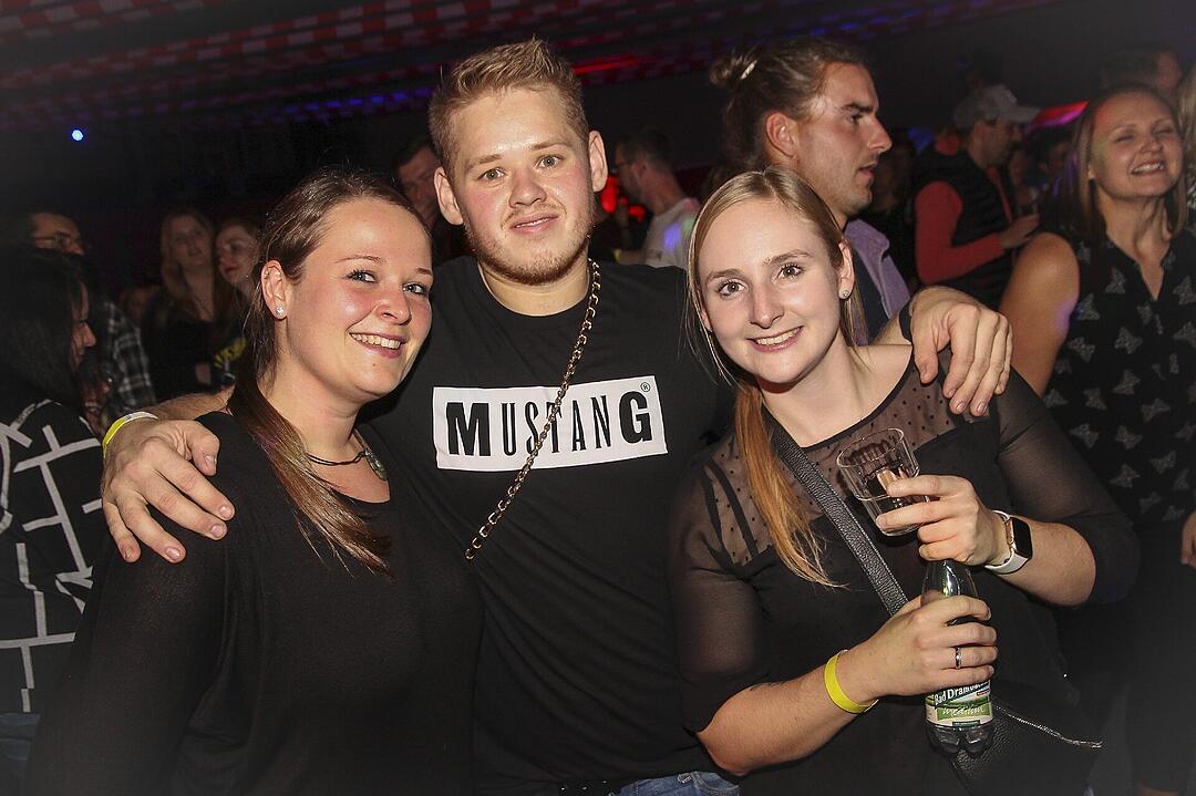 Party und Tanz in der Dreifachhalle