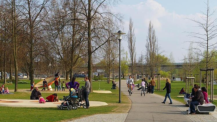 ... wie auch über die Zukunft des Gartenschaugeländes. Fotos:  Archiv (lrd/tom)