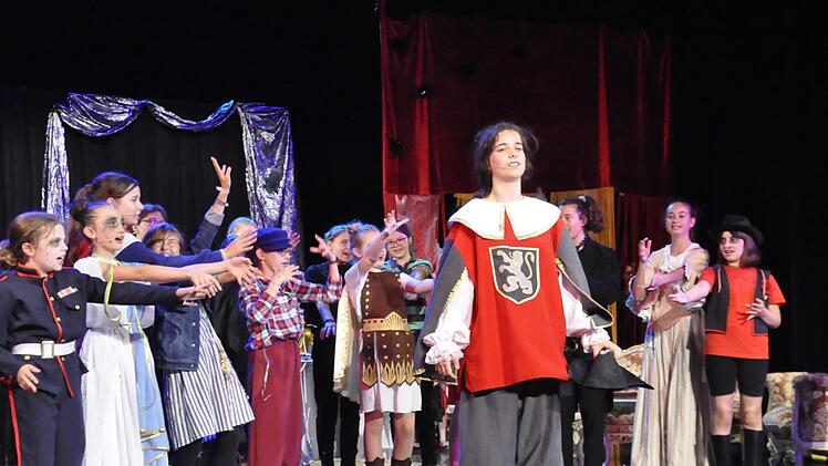 Das Gespenst von Canterville nach Oscar Wild wurde als Kindermusical im Kissinger Kurtheater aufgeführt. Foto: Peter Klopf
