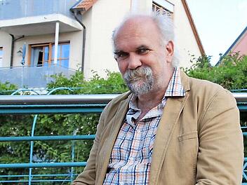 Autor Oliver Jung-Kostick hat es beim Ralf-Bender-Preis mit seinem Kommissar Deininger in die zweite Runde geschafft. Viele Ideen und Inspirationen kommen ihm beim Wandern.  Foto: Theresa Schiffl