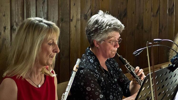 Der Musizierkreis Neustadt bei seinem Gastspiel in Meilschnitz.Foto: Jochen Berger