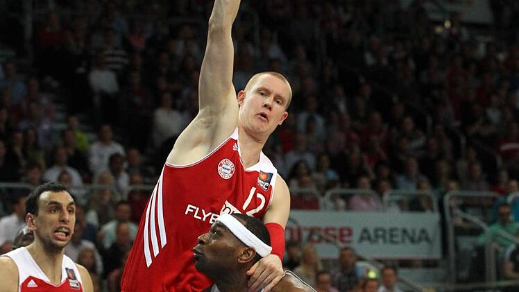 Die Brose Baskets verlieren den Krimi gegen die Bayern mit 75:76 und damit auch das Rennen um den ersten Platz. Foto: sportpress