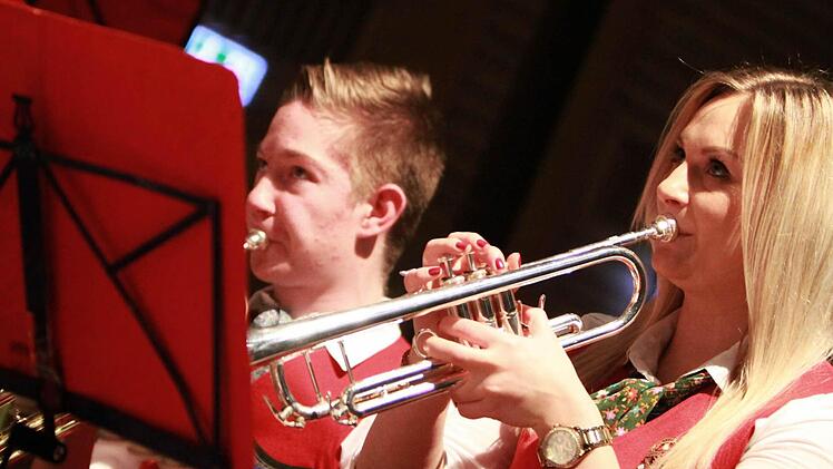Impressionen vom Konzert des Jugendorchesters und des Musikvereins Rödental in der Franz-Goebel-Halle.Foto: Jochen Berger