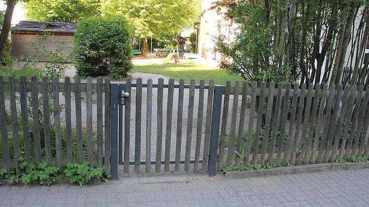 Der Behindertenzugang zum Kindergarten darf nicht als allgemeiner Zugang genutzt werden.  Foto: Friedwald Schedel