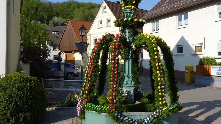 Der Osterbrunnen in Oberehrenbach. Foto: Wilhelm Sponsel