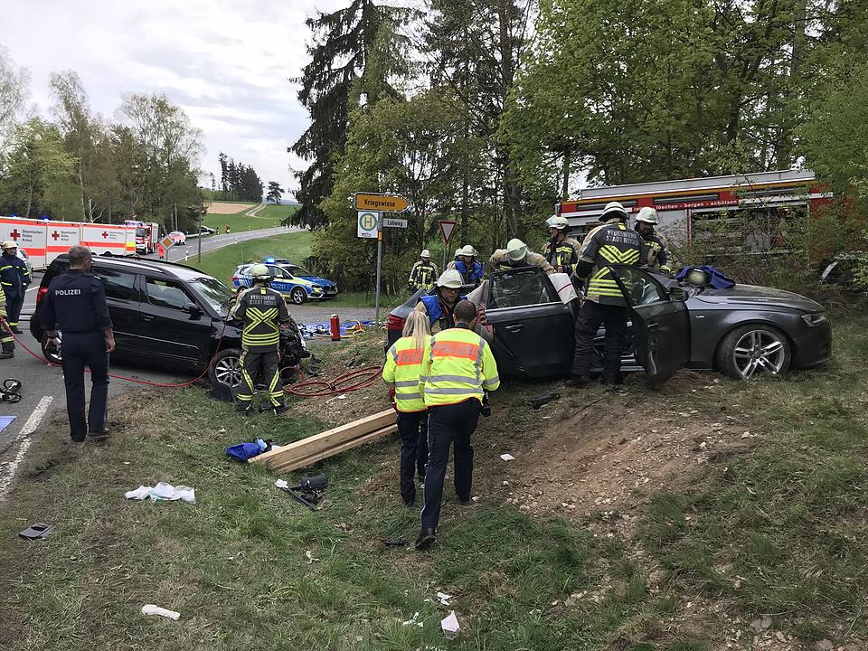 Mehrere Schwerverletzte bei Unfall im Kreis Hof