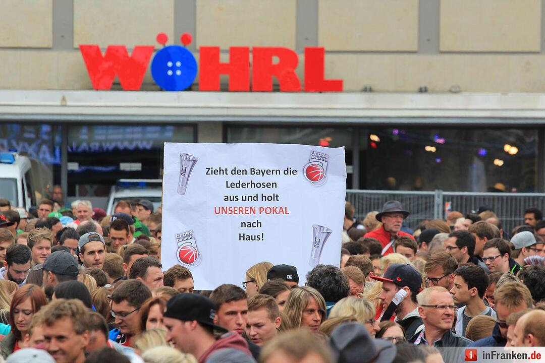 Public Viewing am Maxplatz Teil 1