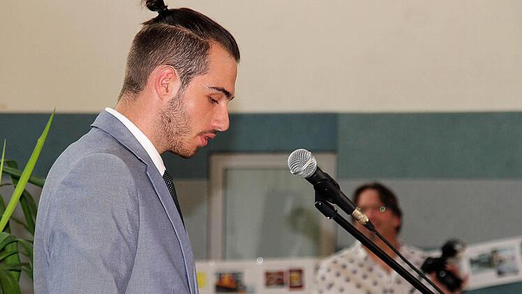 Abschlussfeier der 9. und 10. Klassen der Freiherr-von-Lutz-Mittelschule. Foto: Dieter Britz