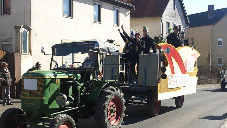Faschingsumzug in Ebenhausen.  Foto: Stefan Geiger
