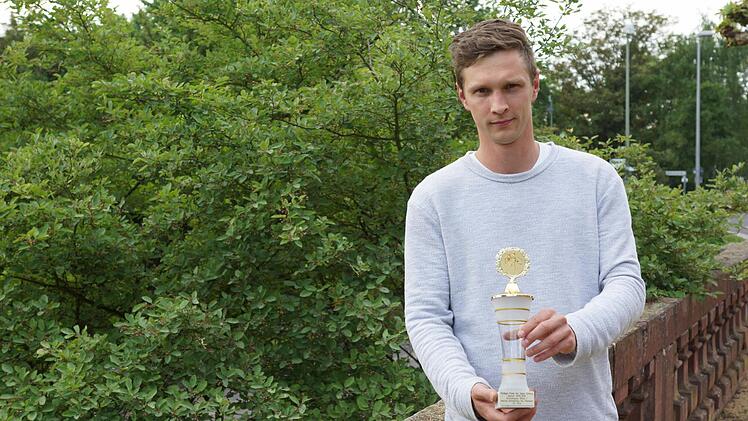 Gewinnt mit 24 Treffern in der Kreisklasse Rhön 1 den Torjägerpokal der Saalezeitung: Patrick Schmähling vom SC Diebach. Foto: Arkadius Guzy