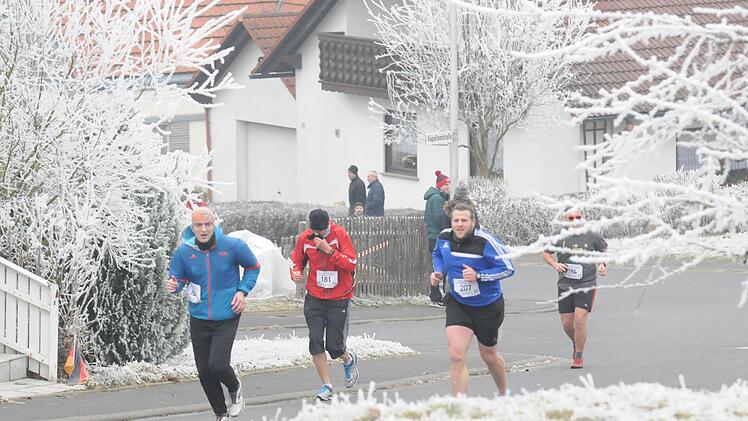 Impressionen vom Fuschter Silvesterlauf 2016. Foto: ssp