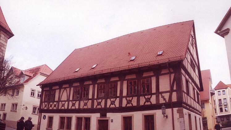 In den städtischen Dienstgebäuden, nicht nur am Rathausplatz, arbeiten jetzt wieder etwas mehr Menschen als in den von Stellenabbau geprägten vergangenen Jahren. Siegfried Farkas