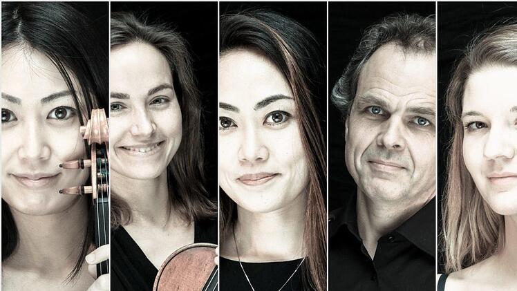 Shoko Okushiba, Judith Volz (Violine), Annemarie Birckner (Viola), Johannes Keltsch (Violoncello) und Kyoko Frank (Klavier) sind die Interpreten beim Rathauskonzert am Sonntag in Coburg.Fotos: privat