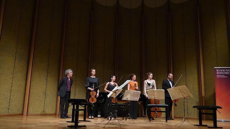"Mozart Quintets Project" haben sich auf Mozarts Quintette spezialisiert.Gerhild  Ahnert