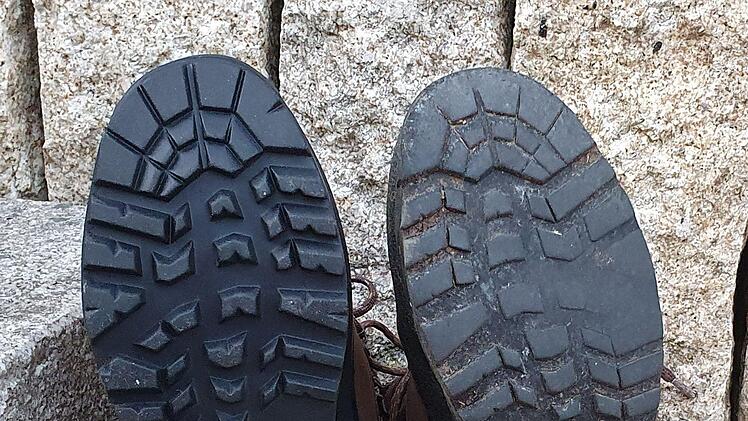 Das Profil ist ab, die neuen Wanderschuhe stehen schon bereit. Foto: Christine Fischer