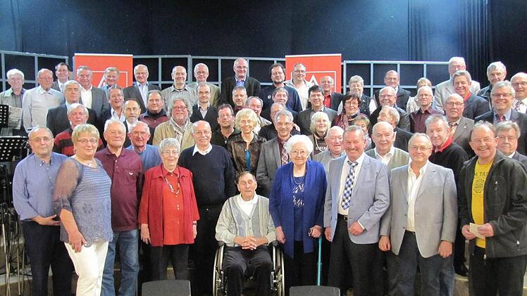 Diese Männer und Frauen sind seit 1965 beziehungsweise 1975 bei der IG Metall dabei. Foto: Martin Koch