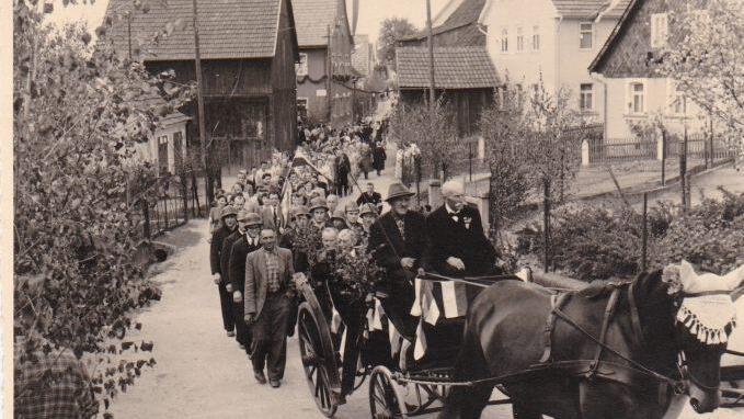 Wenn das kein Grund zum Feiern ist: 1952 wird Neuensorg selbstständig.