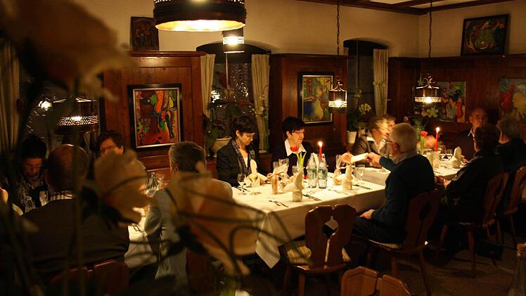 In der gemütlichen (und vor allem warmen) Winzerstube gab es noch ein leckeres Drei-Gänge-Menü.