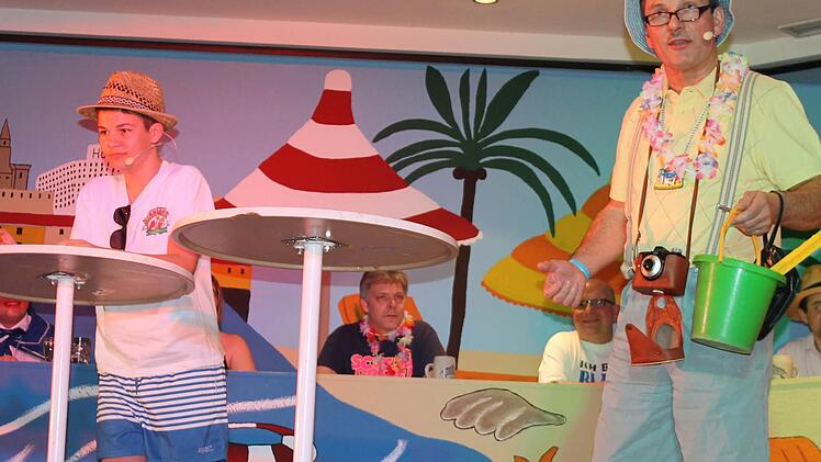 Sandkastenspiele: Die Weißheimers nahmen die Geschehnisse in der Gemeinde unter die Lupe.