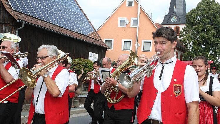 Impressionen von der Melkendorfer Kerwa. Foto: Sonny Adam