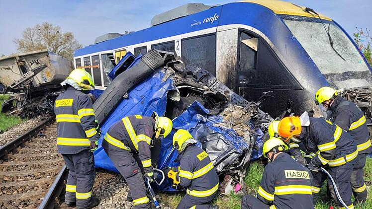 Ein Toter und 21 Verletzte bei Zugunfall in der Slowakei