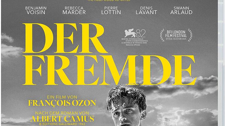Meursault (Benjamin Voisin) ist "Der Fremde". Literaturfans kennen die Figur aus dem gleichnamigen Roman von Albert Camus, Fran&ccedil;ois Ozon hat die Geschichte jetzt neu verfilmt.