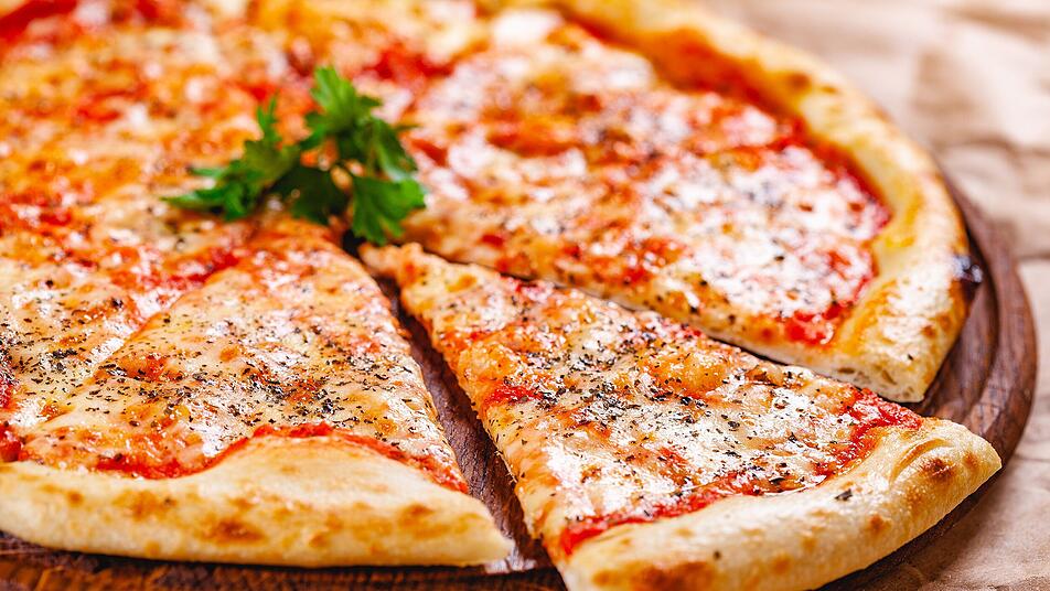 Pizza-Trauma: Kellner schmei&szlig;t Bub aus Restaurant