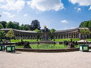 Bayreuth: Wasserspiele oder Labyrinth erkunden - Sonderführungen in Schlosspark und Hofgarten Bayreuth: Wasserspiele oder Labyrinth erkunden - Sonderführungen in Schlosspark und Hofgarten