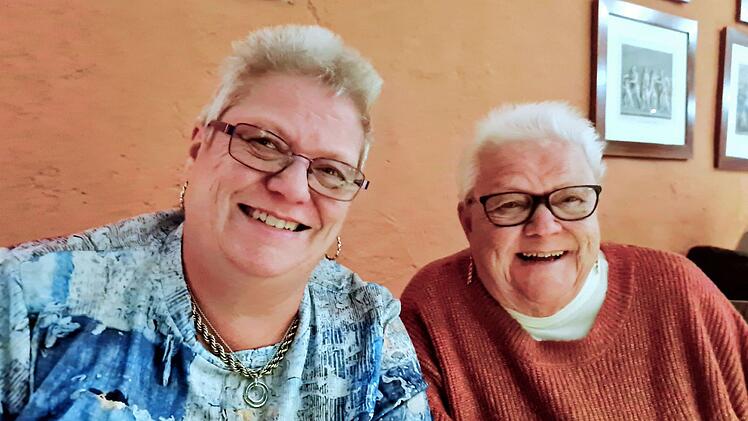 Anke "Hasi" Leithäuser (links) und ihre Mutter Gisela wurden durch das VOX-Format "Goodbye Deutschland" bekannt.