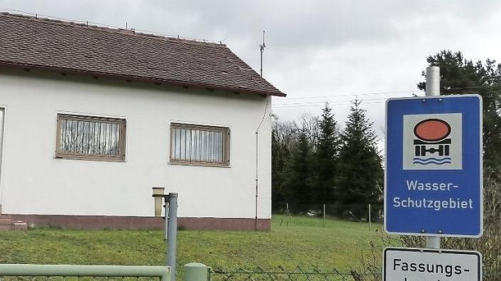 Der Tiefbrunnen III des Marktes Marktleugast muss saniert werden. Unser Symbolbild zeigt einen anderen Tierfbrunnen im Landkreis Kulmbach. Foto: Archiv/Werner Reißaus