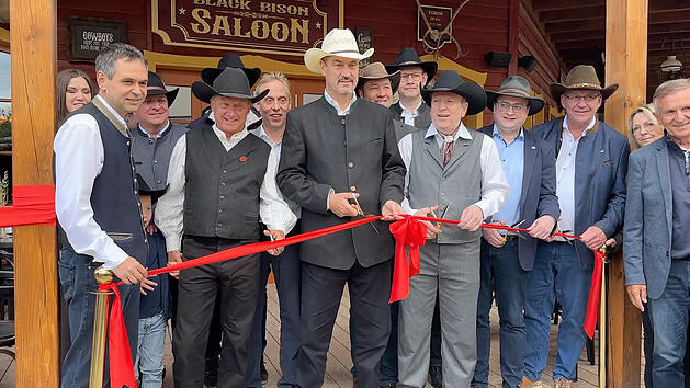 Erlebnispark im niederbayerischen Eging: Pullman City feiert Wiedereröffnung nach Großbrand