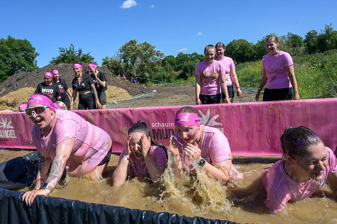 Muddy Angel Run auf der Galopprennbahn Leipzig