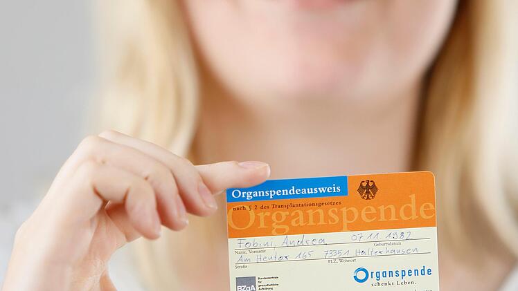 Heinz Neuner und seine Familie sind sicher: Den Organspendeausweis sollte jeder besitzen.privat