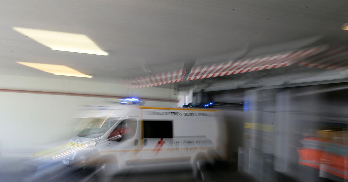 Lieferwagen-rollt-in-Sch-lergruppe-Verletzte-in-Marseille