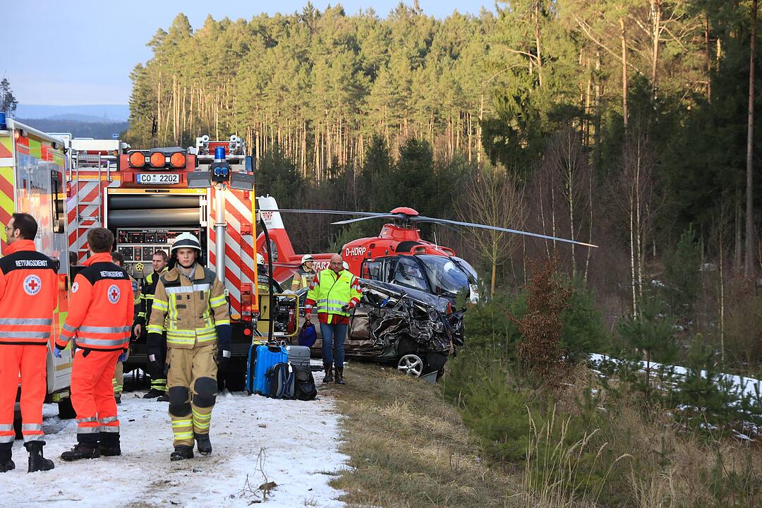 Schwerer Unfall bei Ebersdorf: A73 stundenlang gesperrt