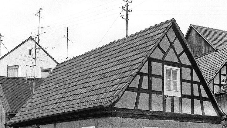 Das Wohnhaus des Rentners in der Ortsmitte von Pfaffendorf
