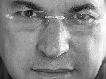 Nihad Siris ist mit seinem Roman "Ali Hassans Intrige" für den Coburger Rückert-Preis nominiert. Foto: Verlag