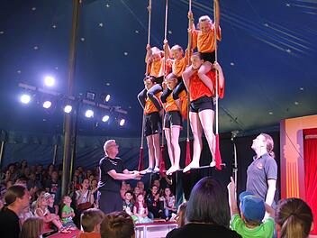 Geschicklichkeit war am Trapez gefragt.  Foto: Gerda Völk