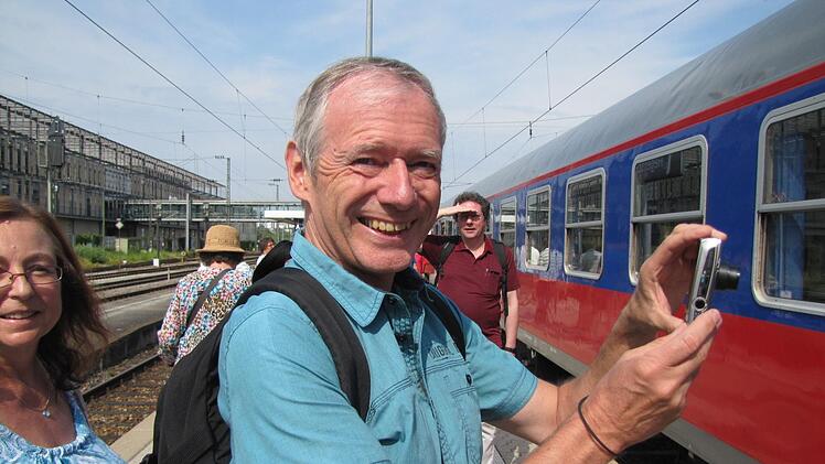 Verwaltungsrat a. D. Peter Schubert war dieses Mal als ehrenamtlicher Begleiter bei der Fahrt des Seniorenexpresses bzw. Coburg-Expresses dabei. Foto: Martin Koch