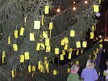 Aus Angst vor der Datenschutzgrundverordnung (DSGVO) gibt es beim diesj&auml;hrigen Christkindlesmarkt in Roth keinen Wunschbaum f&uuml;r die Kinder. Foto: Stadt Roth