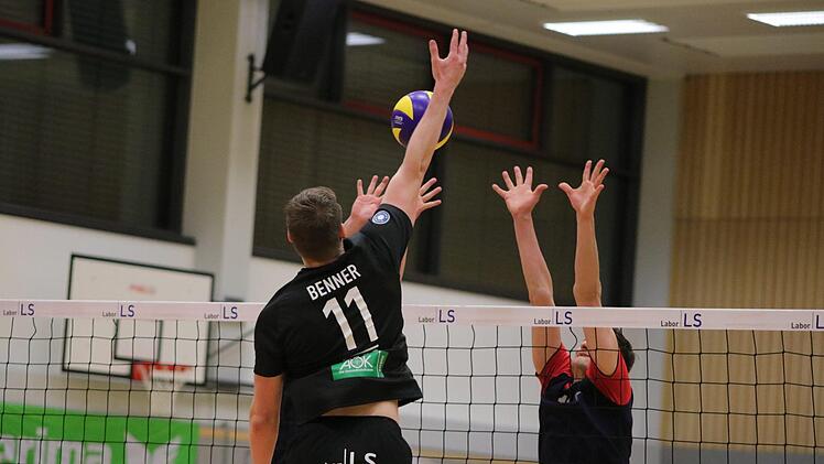 Im letzten Heimspiel der Saison besiegten die Hammelburg Volleys die TG Rüsselsheim II mit 3:0.Jens Feistel