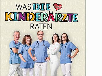 Der im Januar getötete Kinderarzt Stefan Schwarz (links) hat das Buch zusammen mit  den Medizinern  (weiter nach rechts) Silvia Fernández Rodríguez, Gerald  Hofner, Maria Zeising und Kristin Zwenzer herausgegeben. Foto: Humboldt-Verlag