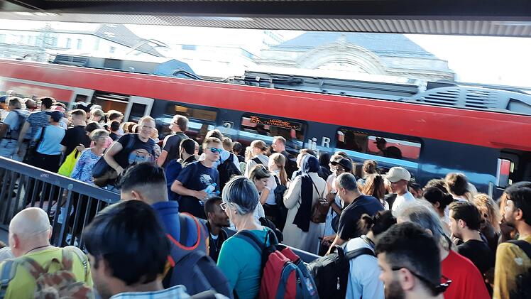 Bahn-Chaos im Großraum Nürnberg nervt Pendler - Experte sieht Hauptproblem