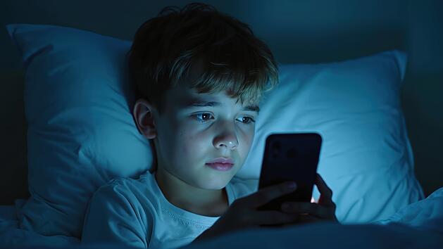 Handysucht, Handy, Smartphone, Kind, Risiko, Gesundheit, Psyche