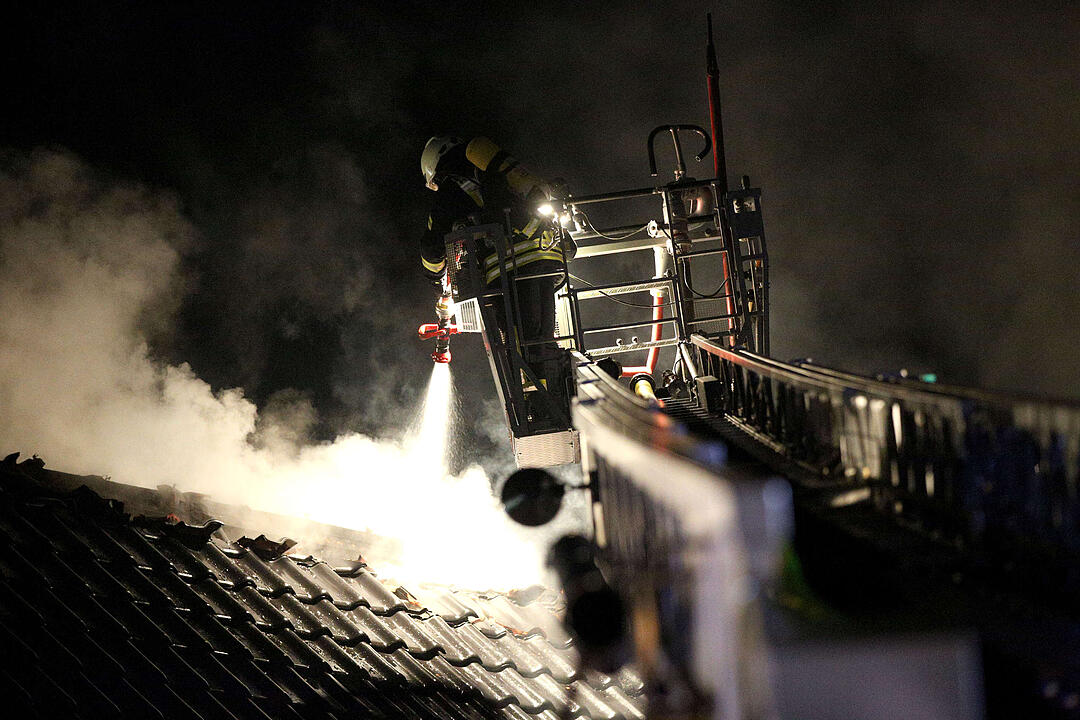Pommersfelden (Landkreis Bamberg): Feuer zerstört Einfamilienhaus