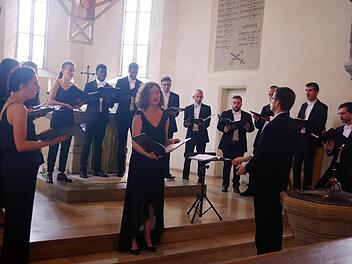 Großen Applaus für ein wunderbares Konzert gab es beim Gastspiel des Kammerchors "King´s Choir" der Universität Straßburg in der Christuskirche Kronach.Heike Schülein